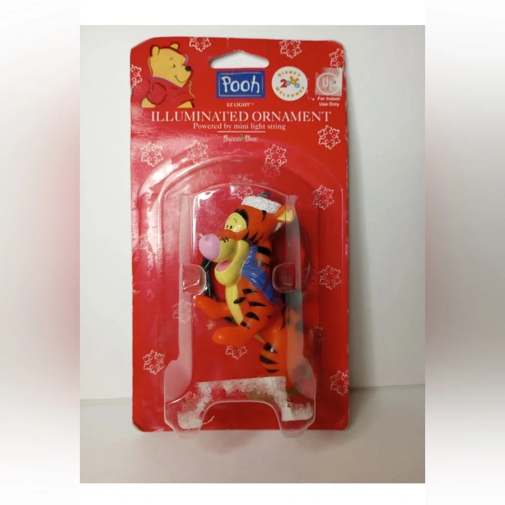 Vintage NEW Disney Tigger Winnie The Pooh Illuminated Ornament Ice Skating RARE